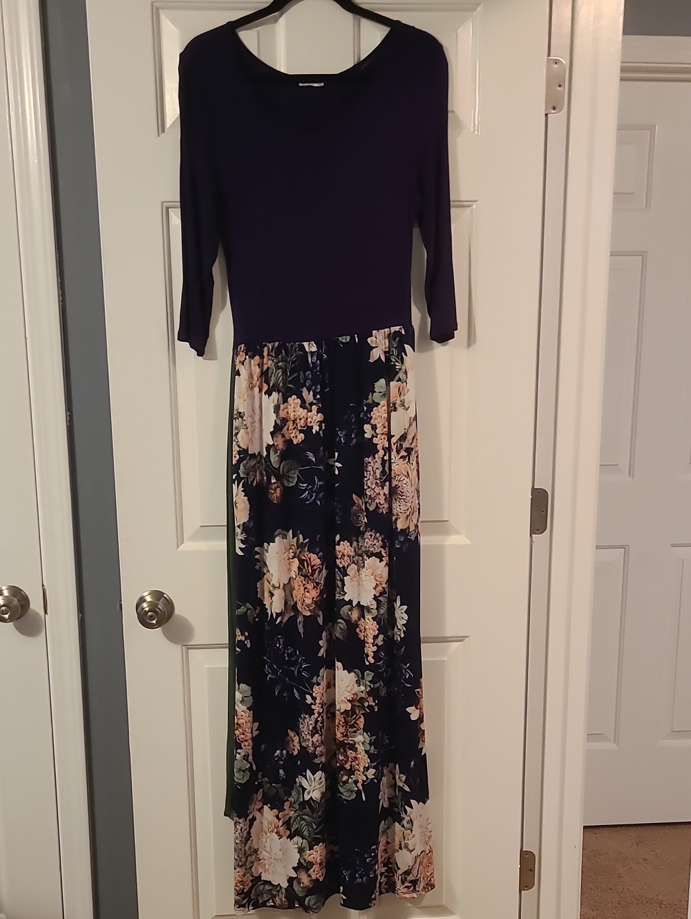 Women’s Navy and Floral Maxi Dress With Pockets, Size M